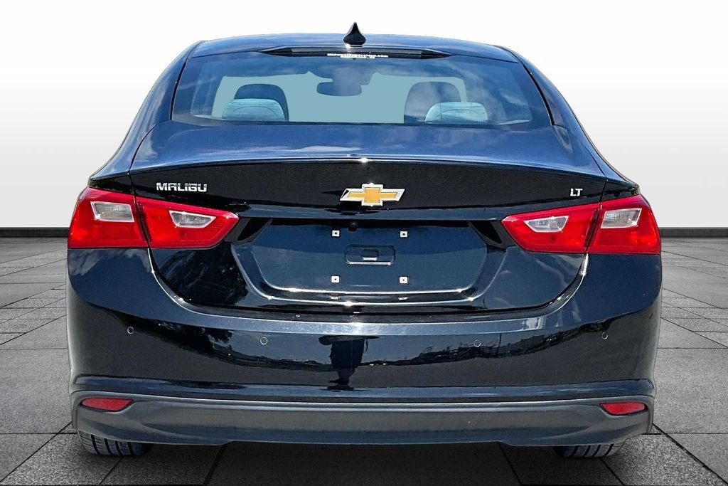 Used 2025 Chevrolet Malibu LT FWD image 4