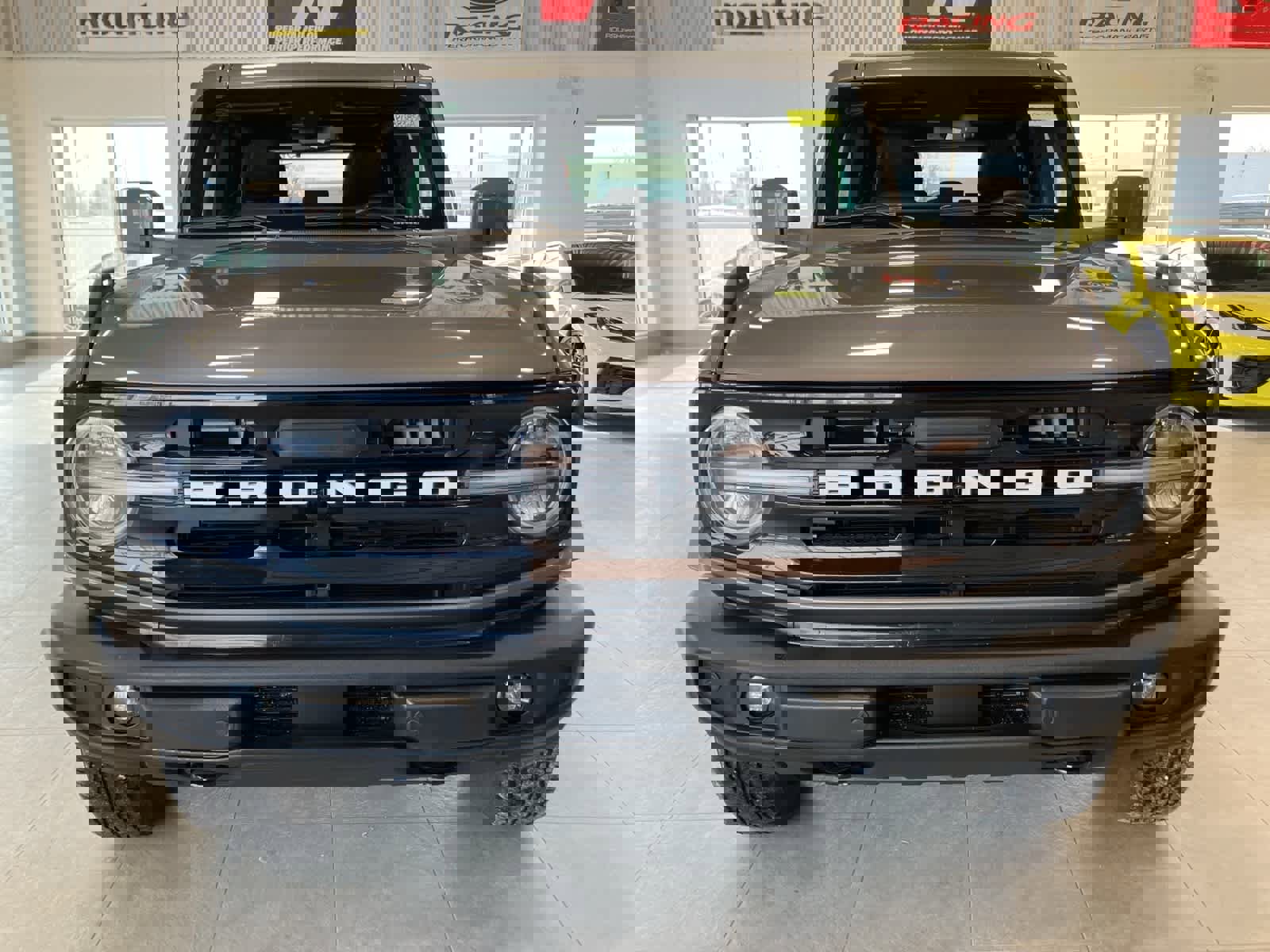 Certified 2023 Ford Bronco Outer Banks image 2