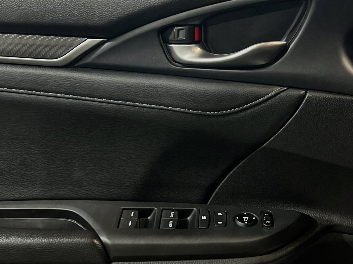 Used 2018 Honda Civic Sport Touring image 14