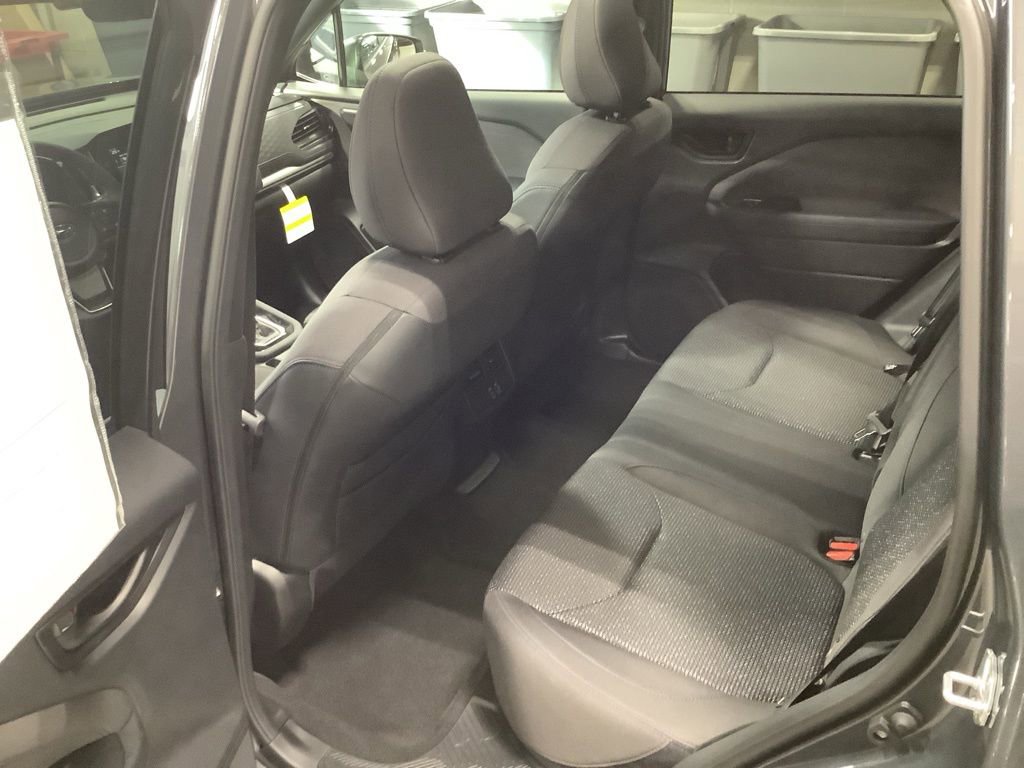 Used 2025 Subaru Forester Premium image 21