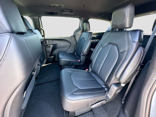 New 2026 Chrysler Voyager LX image 16