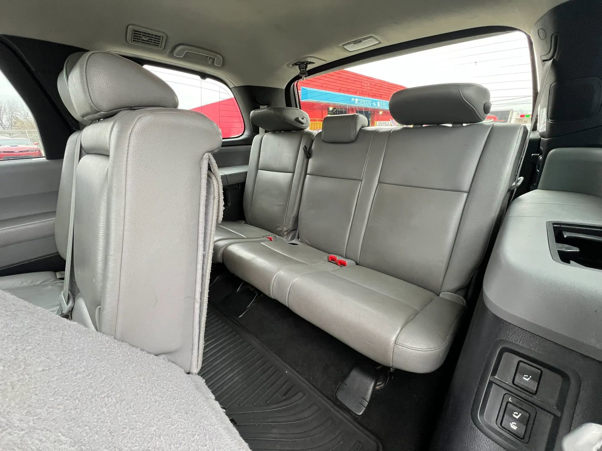 Used 2015 Toyota Sequoia Limited image 14