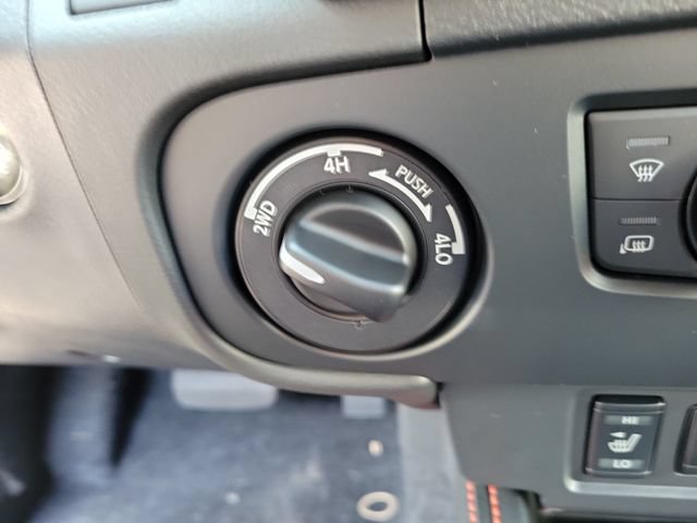 New 2026 Nissan Frontier PRO-4X w/ Pro Premium Package AWD/4WD image 31