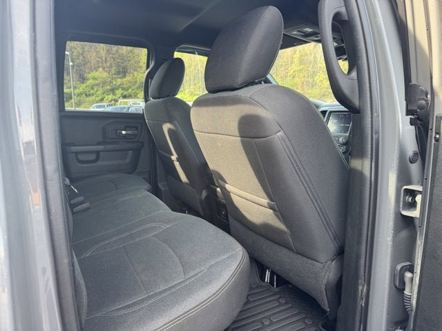 Used 2022 RAM 1500 Classic Warlock w/ Ceramic Gray Warlock Package AWD/4WD image 15