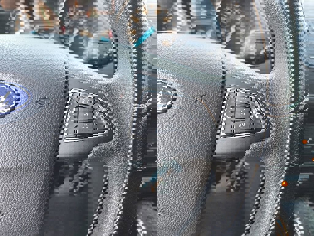 Used 2019 Ford Escape S image 25