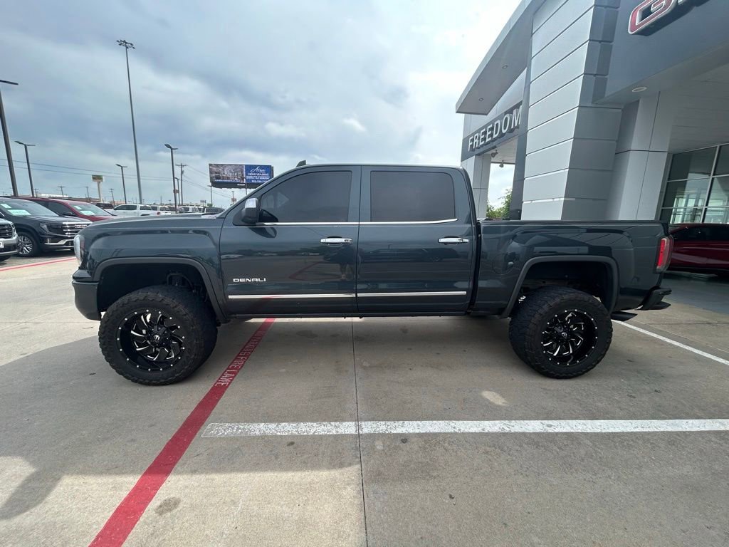 Used 2018 GMC Sierra 1500 Denali w/ Denali Ultimate Package AWD/4WD image 2