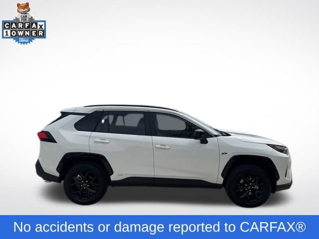 Used 2025 Toyota RAV4 LE AWD/4WD image 2