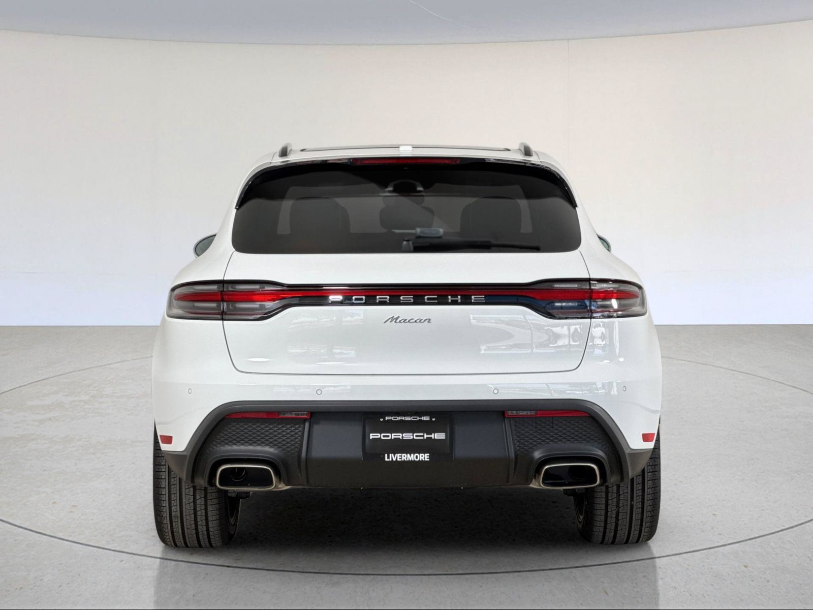 New 2026 Porsche Macan AWD/4WD image 7