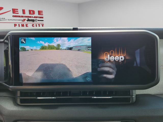 New 2025 Jeep Gladiator Willys image 18