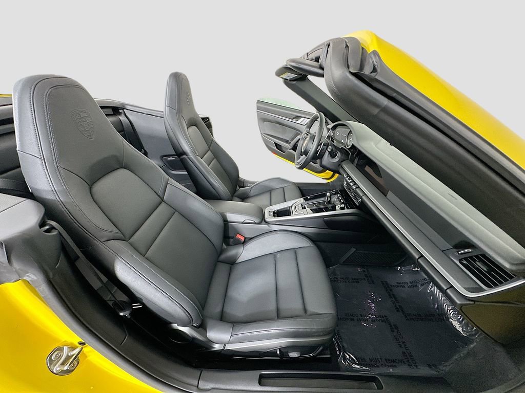 Used 2022 Porsche 911 Carrera image 30