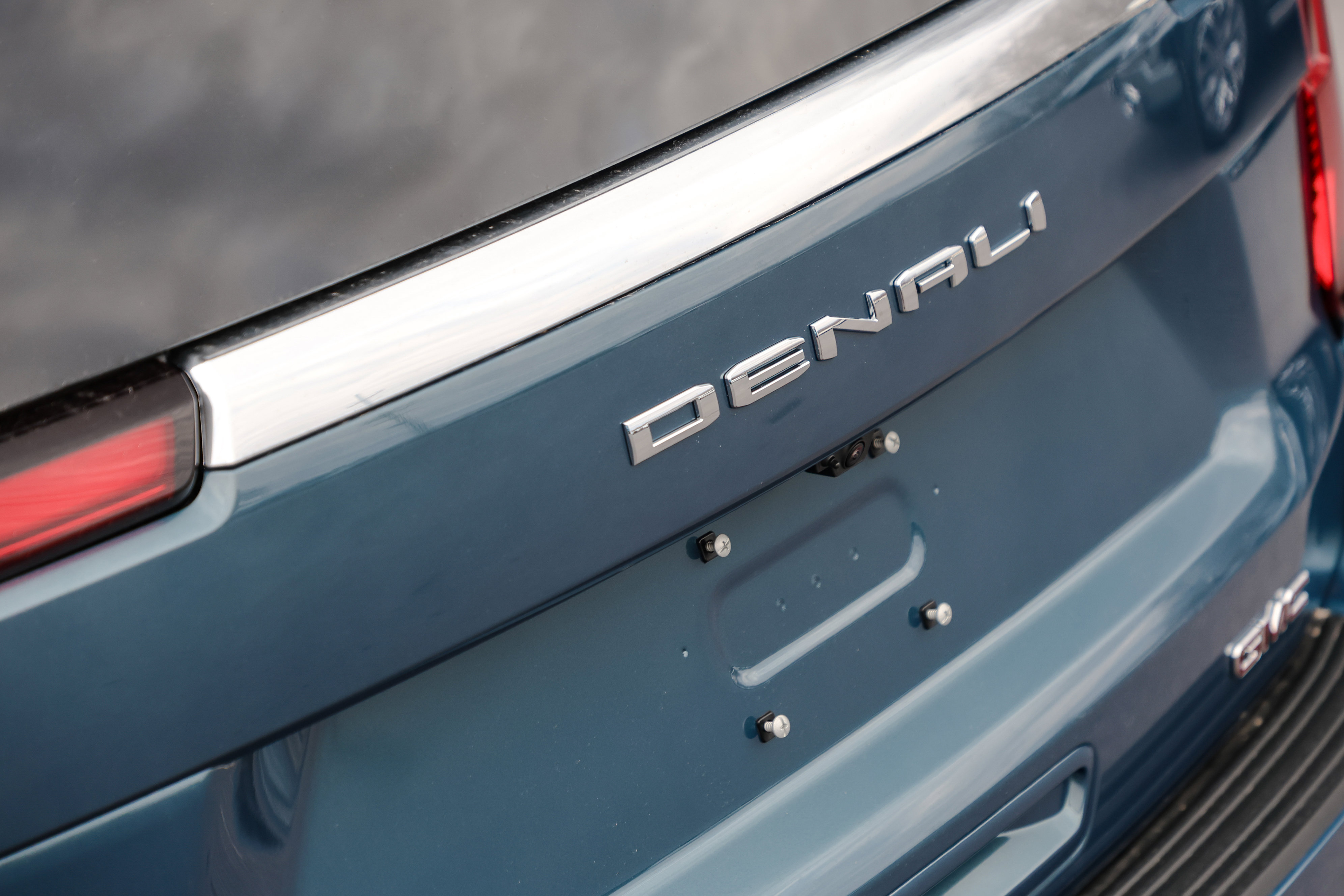 New 2026 GMC Yukon XL Denali image 9