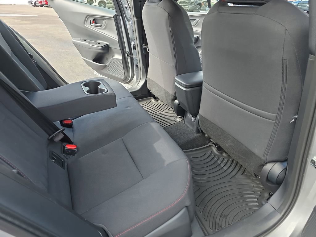 Used 2025 Toyota Prius Plug-In Hybrid image 12