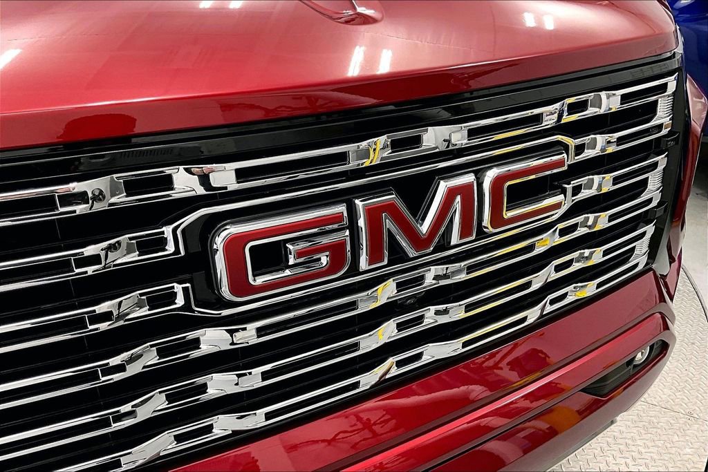 Used 2025 GMC Canyon Denali image 30
