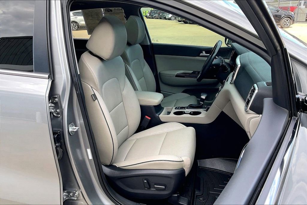 Used 2021 Kia Sportage EX w/ EX Technology Package AWD/4WD image 7