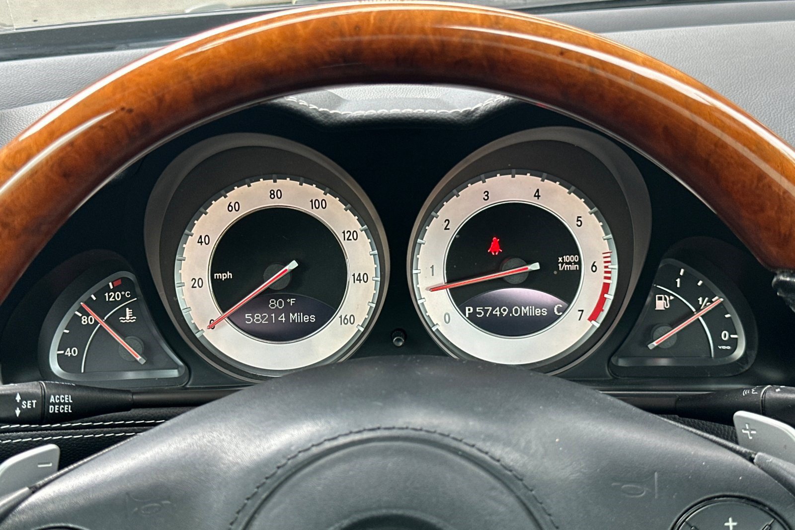 Used 2012 Mercedes-Benz SL 550 image 19