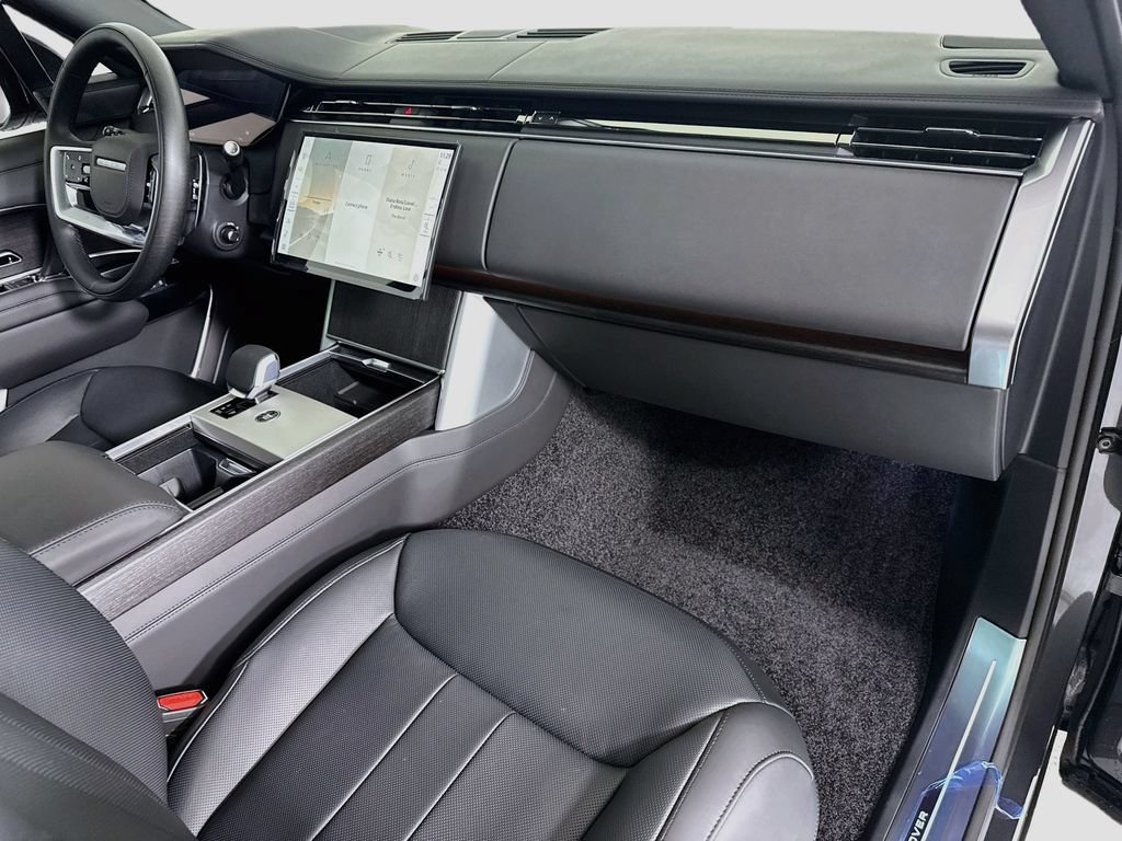 New 2026 Land Rover Range Rover SE AWD/4WD image 17