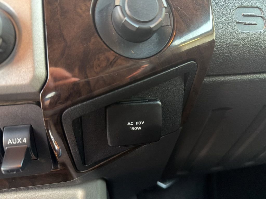 Used 2016 Ford F450 Platinum w/ FX4 Off Road Package AWD/4WD image 40