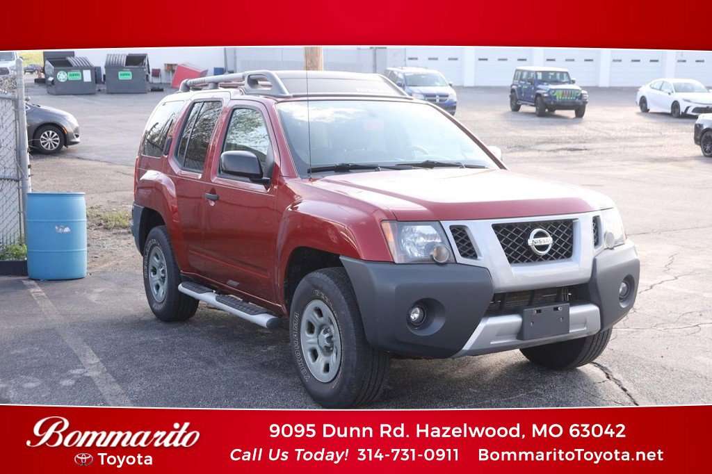 Used 2015 Nissan Xterra X image 1