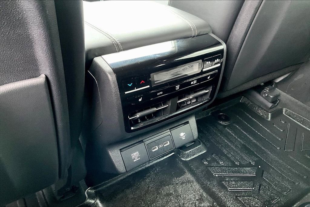 Used 2023 Acura MDX SH-AWD w/ Advance Package image 32
