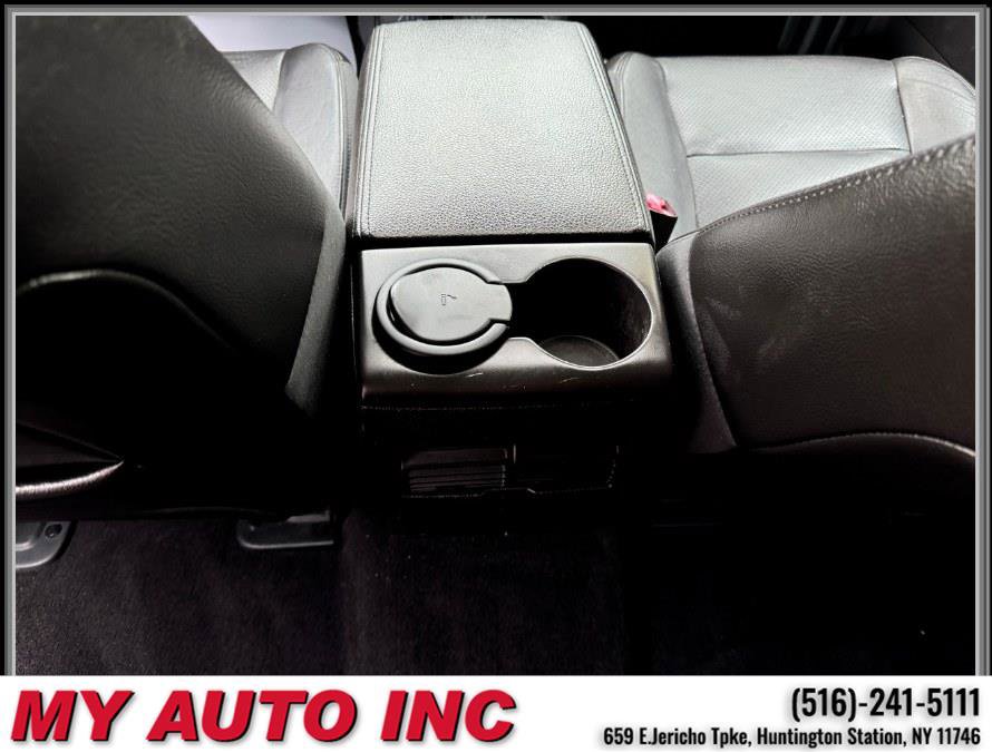 Used 2010 Ford Explorer Limited image 16