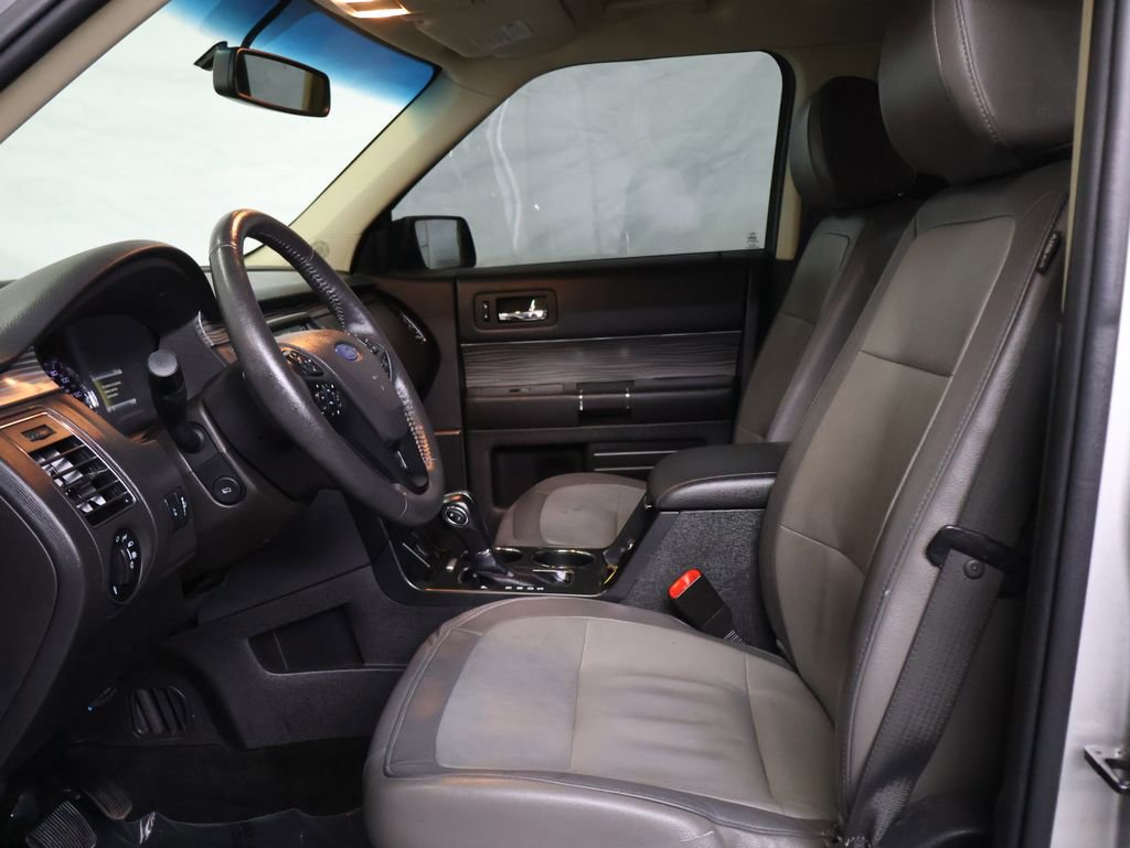 Used 2018 Ford Flex SEL w/ Equipment Group 202A AWD/4WD image 18