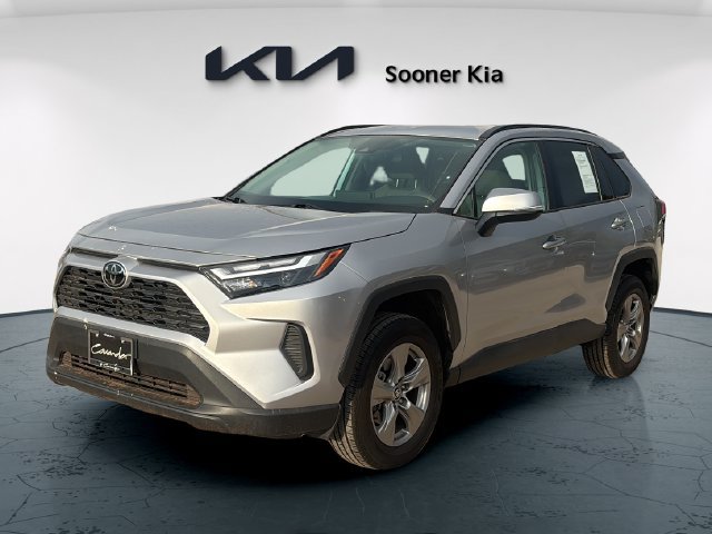 Used 2024 Toyota RAV4 XLE FWD image 8