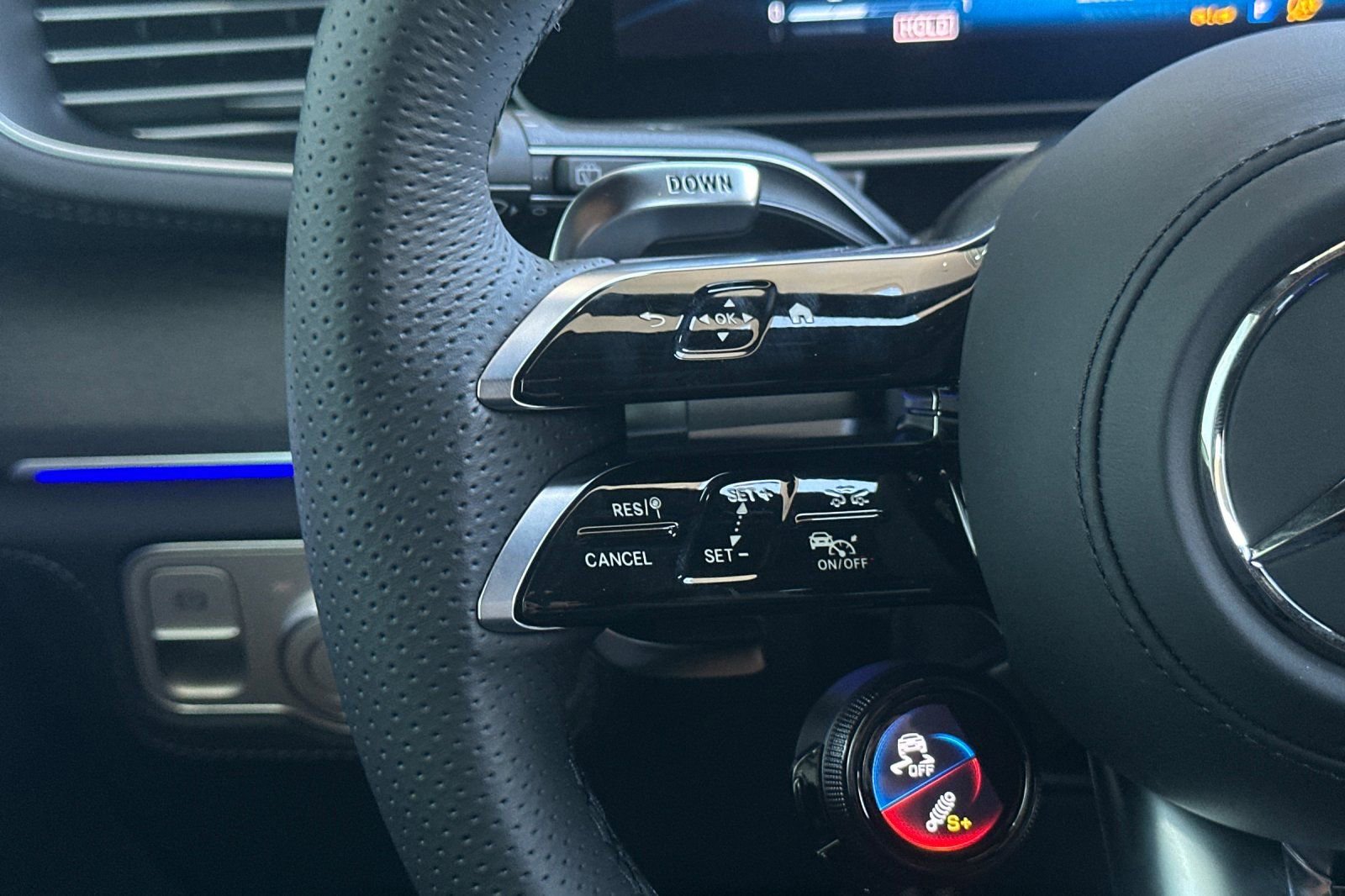 New 2026 Mercedes-Benz GLS 63 AMG 4MATIC image 25