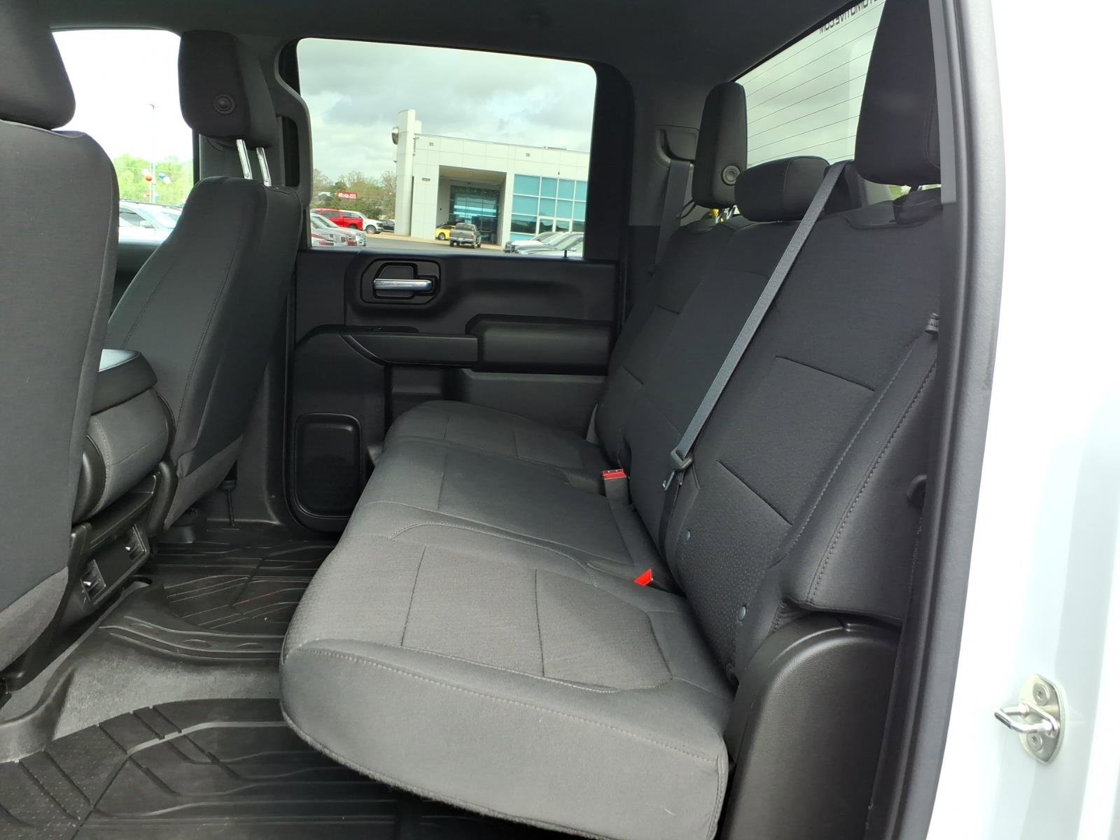 Used 2021 Chevrolet Silverado 2500 Custom w/ Custom Value Package image 7