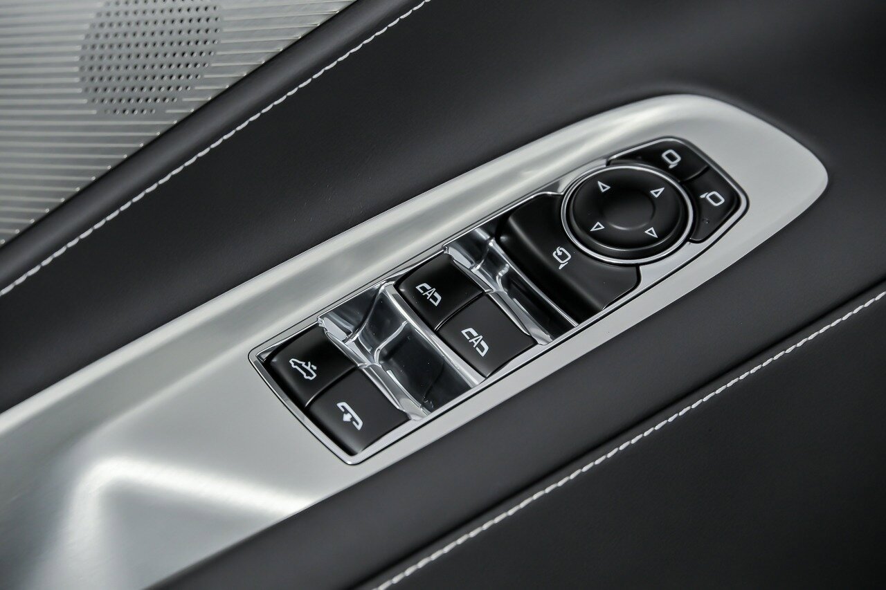 Used 2024 Chevrolet Corvette Z06 RWD image 21