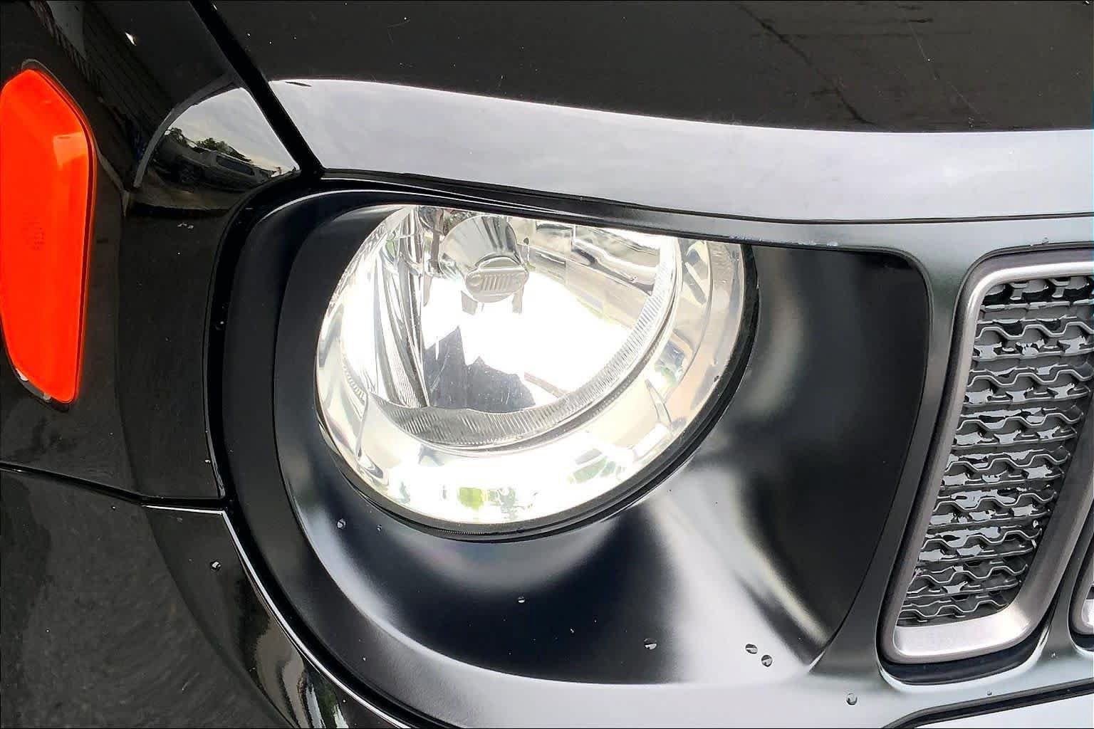 Used 2023 Jeep Renegade Trailhawk w/ Sun/Sound Group AWD/4WD image 28