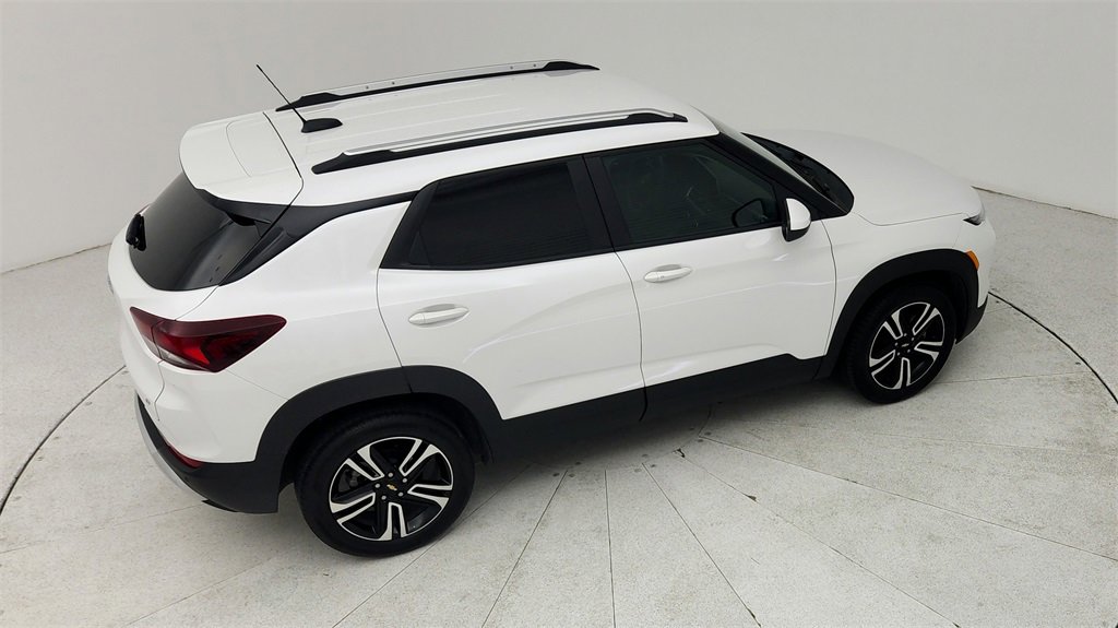 Certified 2024 Chevrolet TrailBlazer LT w/ Driver Confidence Package image 40