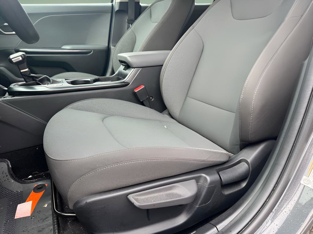 Used 2025 Kia K4 LXS image 18