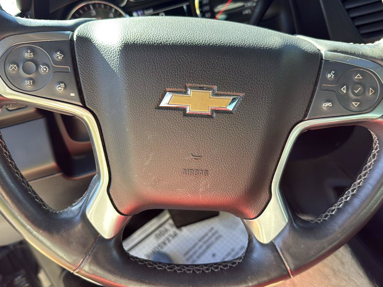 Used 2015 Chevrolet Suburban LTZ AWD/4WD image 17
