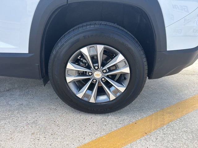 Used 2026 Chevrolet Equinox LT image 11