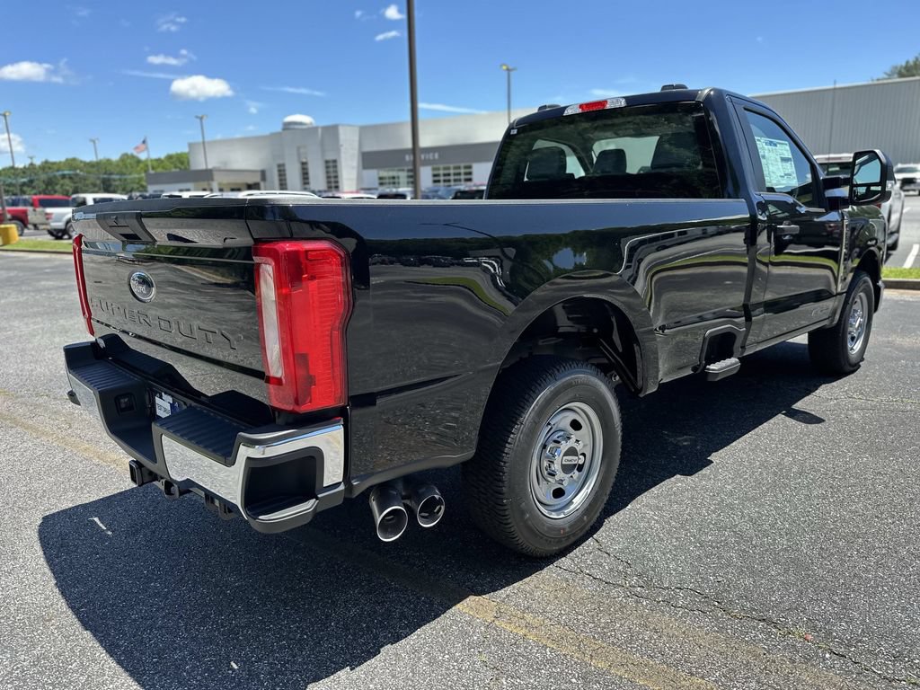 New 2025 Ford F250 XL w/ XL Chrome Package RWD image 13
