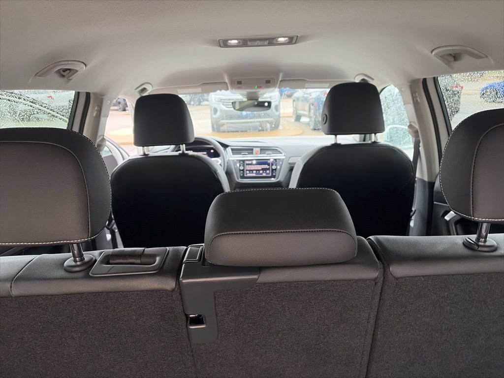 Used 2022 Volkswagen Tiguan SE image 13