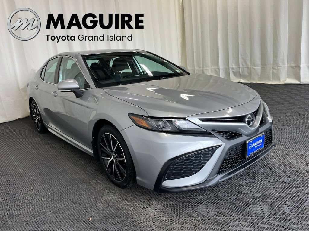 Used 2024 Toyota Camry SE AWD/4WD image 32