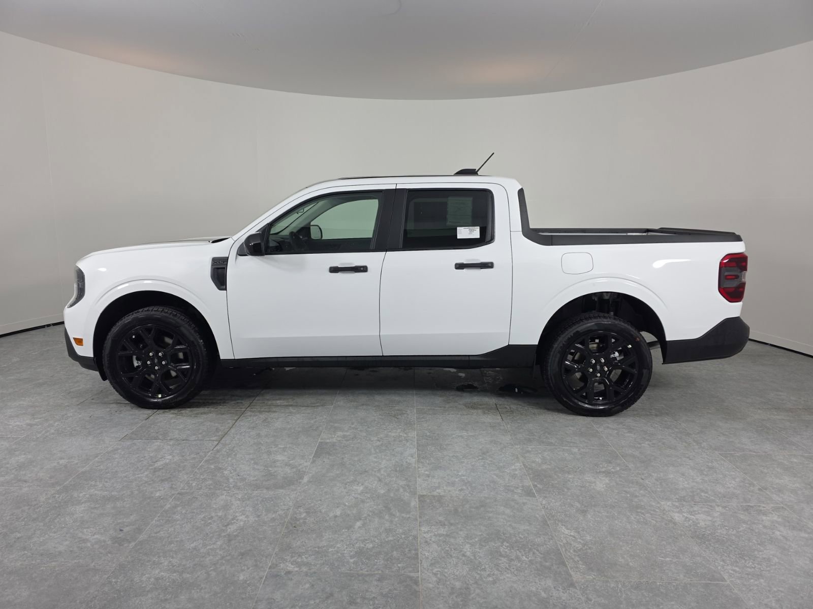 New 2025 Ford Maverick XLT w/ XLT Luxury Package image 4