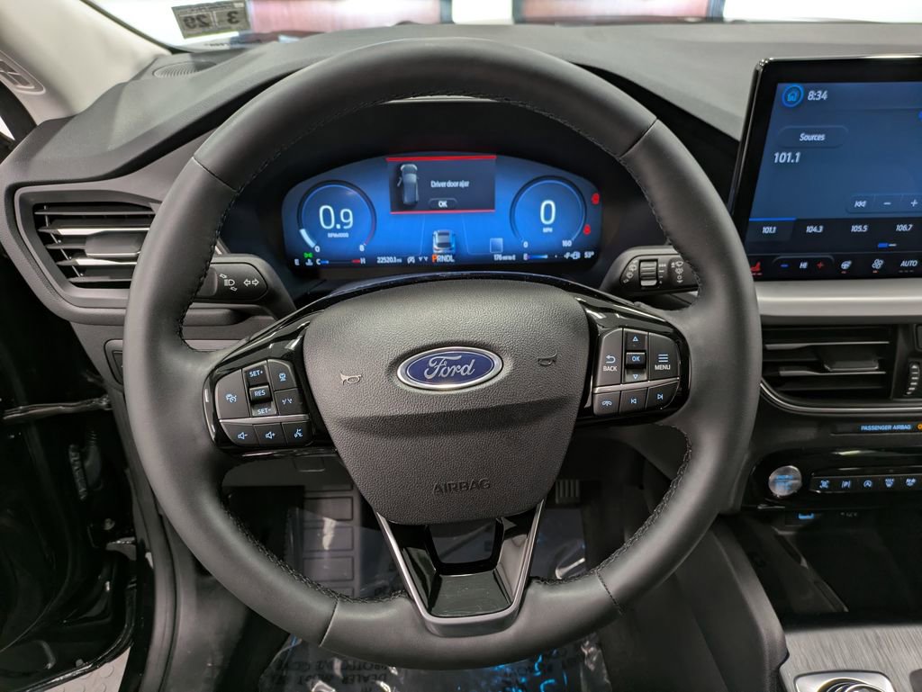 Used 2023 Ford Escape Platinum AWD/4WD image 20