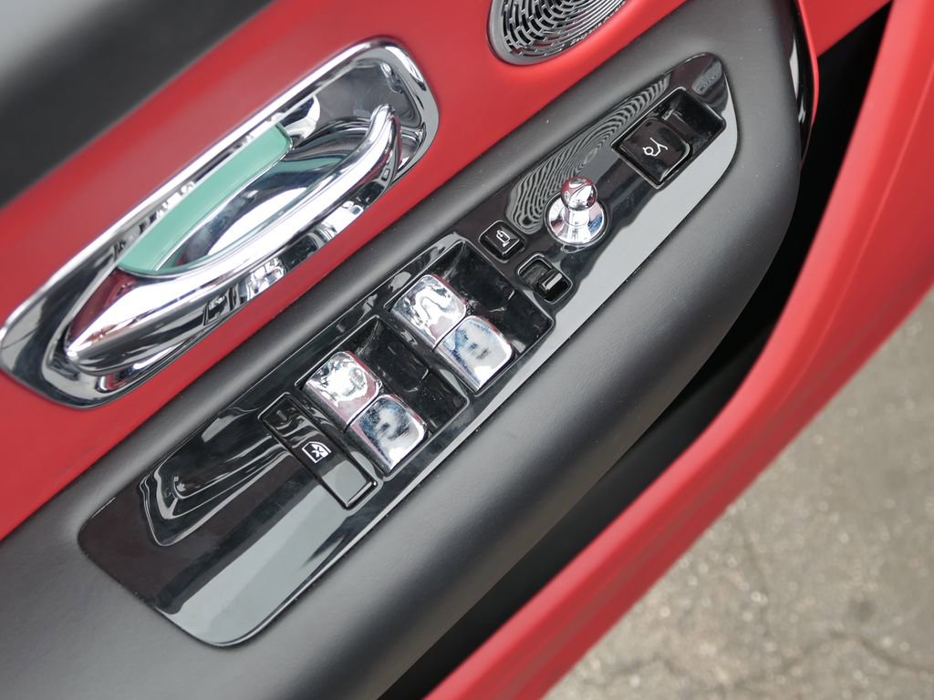 Used 2022 Rolls-Royce Cullinan image 13