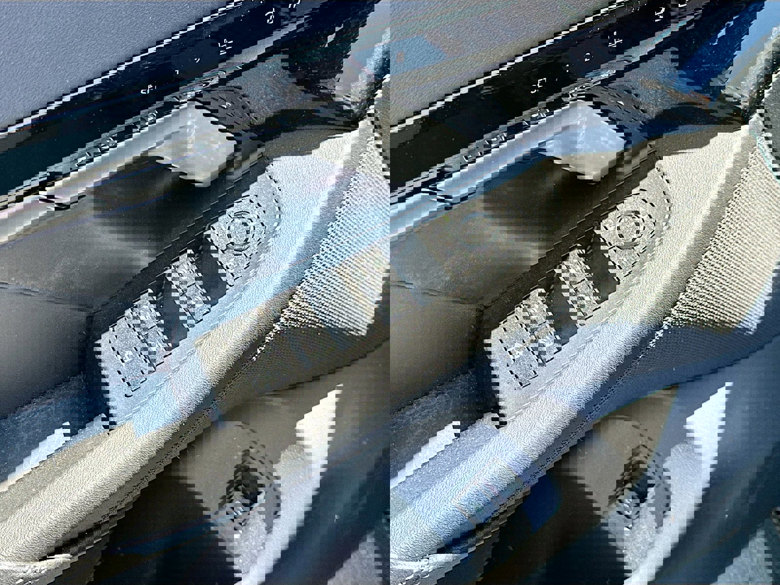 Used 2024 BMW 530i w/ M Sport Package image 17