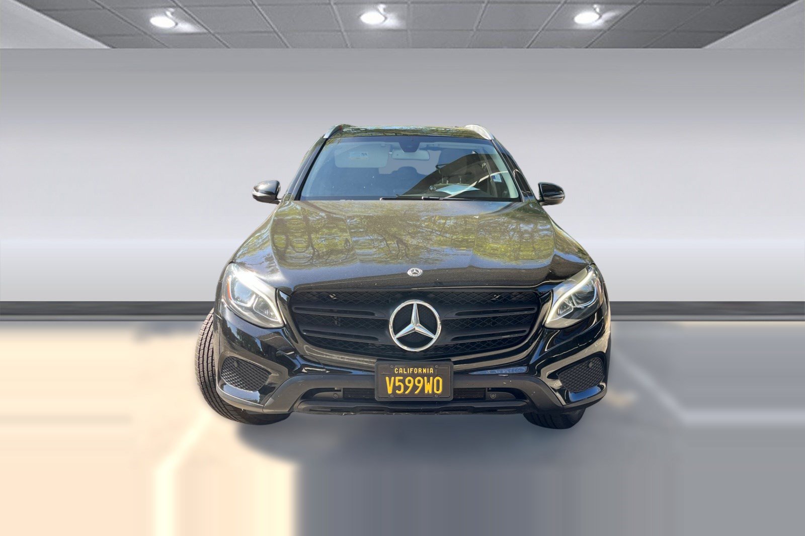 Used 2018 Mercedes-Benz GLC 300 4MATIC image 4