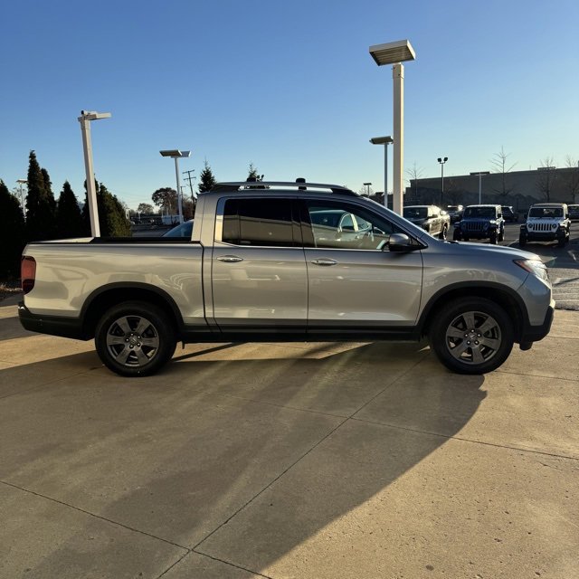 Used 2020 Honda Ridgeline RTL-E image 2