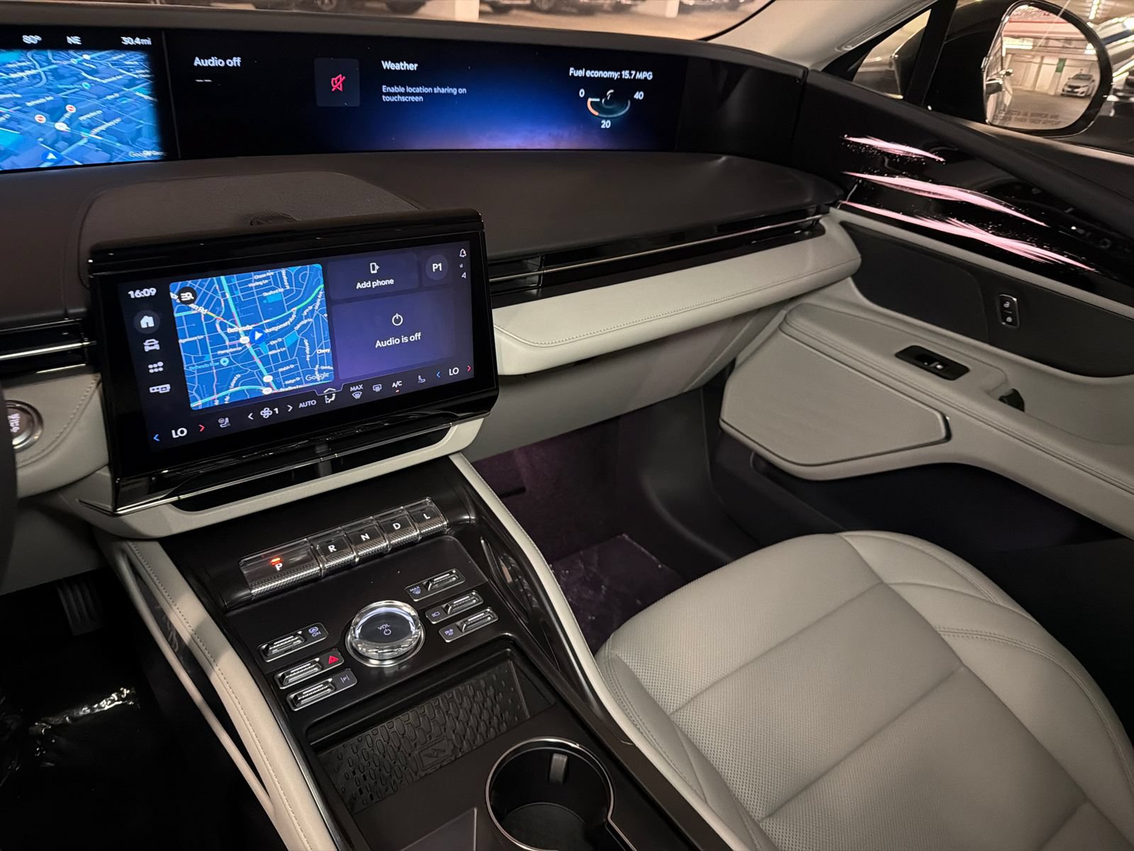 New 2026 Lincoln Nautilus Premier AWD/4WD image 23