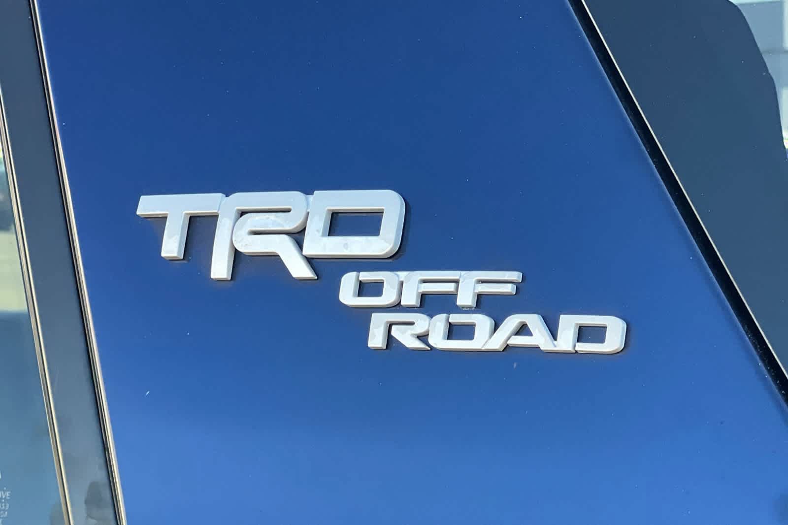 Used 2020 Toyota 4Runner TRD Off-Road AWD/4WD image 31
