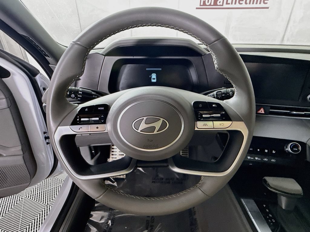Certified 2025 Hyundai Elantra Sport FWD image 20