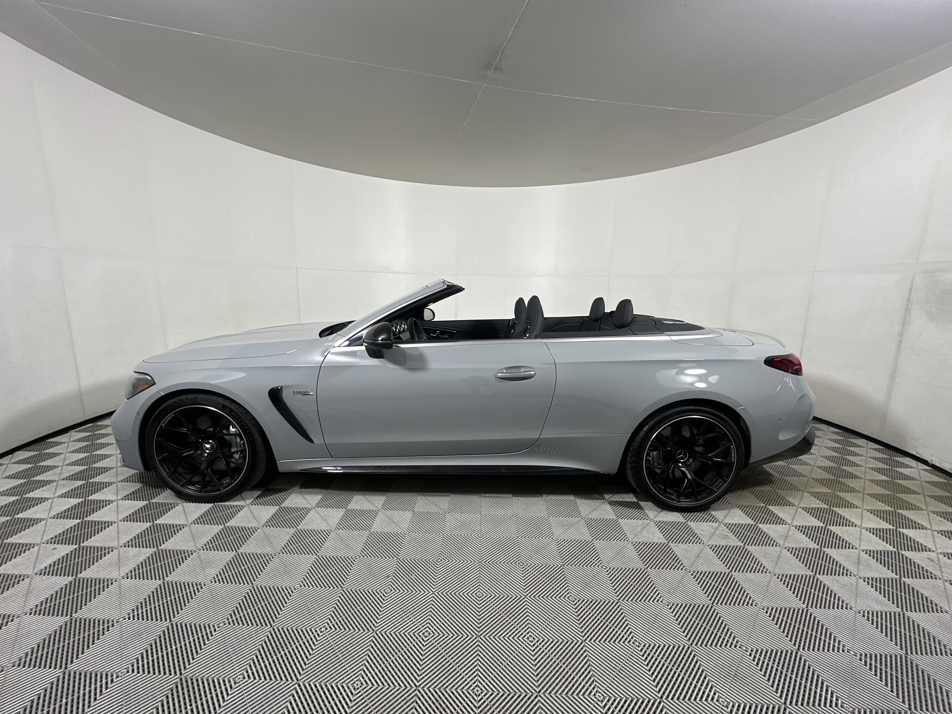 Used 2025 Mercedes-Benz CLE 53 AMG 4MATIC Cabriolet image 4