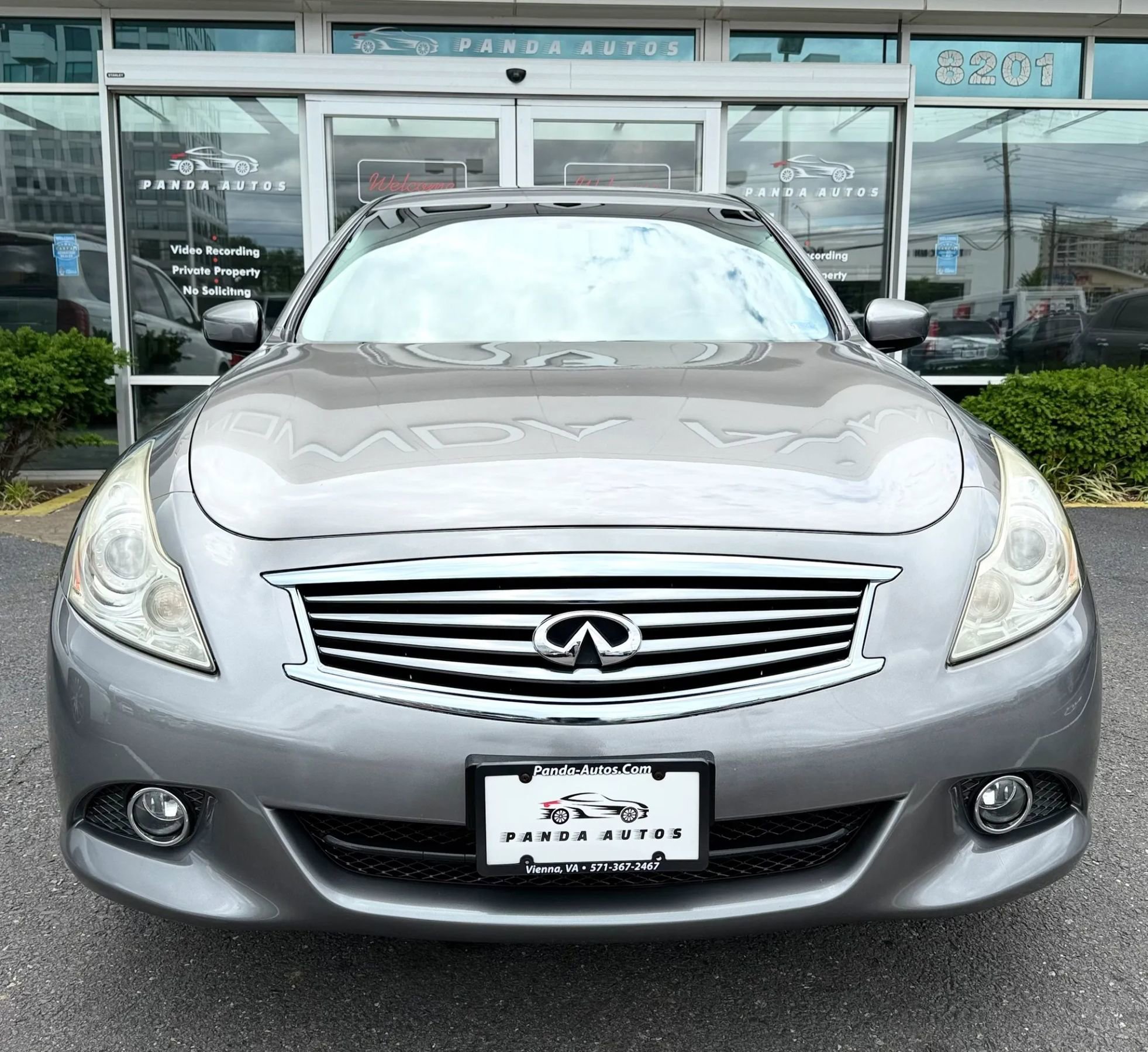 Used 2013 INFINITI G37 x Sedan w/ Premium Pkg AWD/4WD image 2