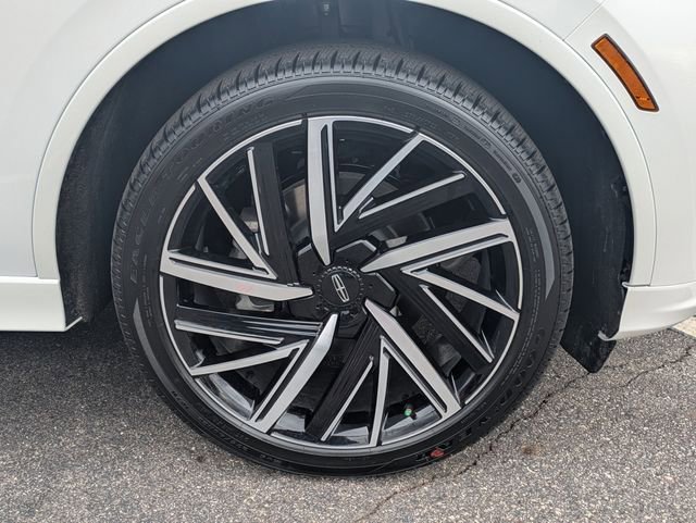 New 2026 Lincoln Aviator Black Label w/ Jet Appearance Package image 11