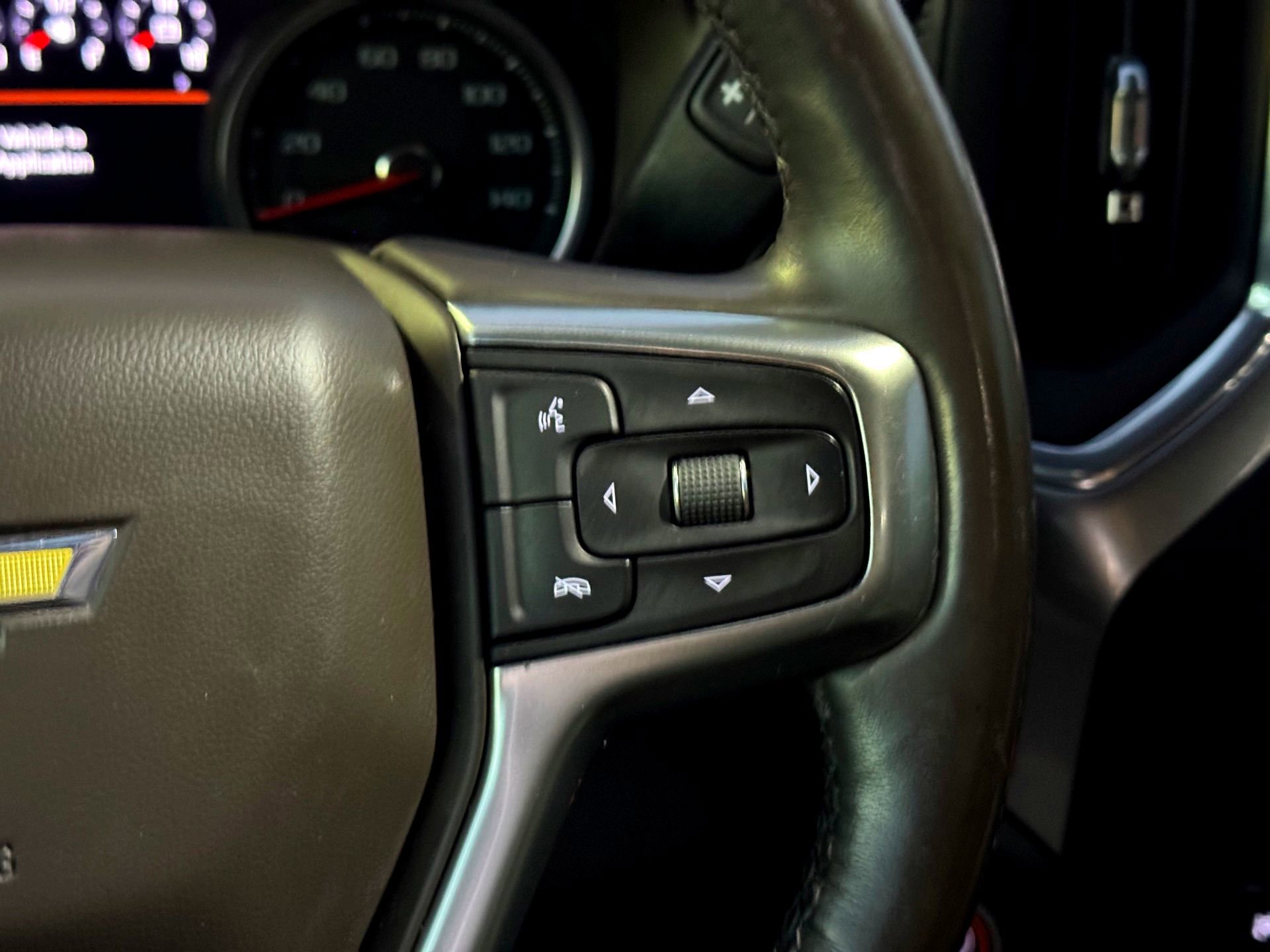 Used 2020 Chevrolet Silverado 1500 LTZ image 28